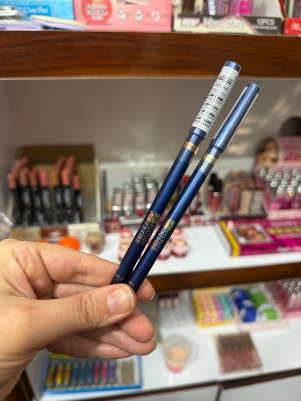 تصویر محصول مداد چشم شمعی استی لادر Estee Lauder ضد آب