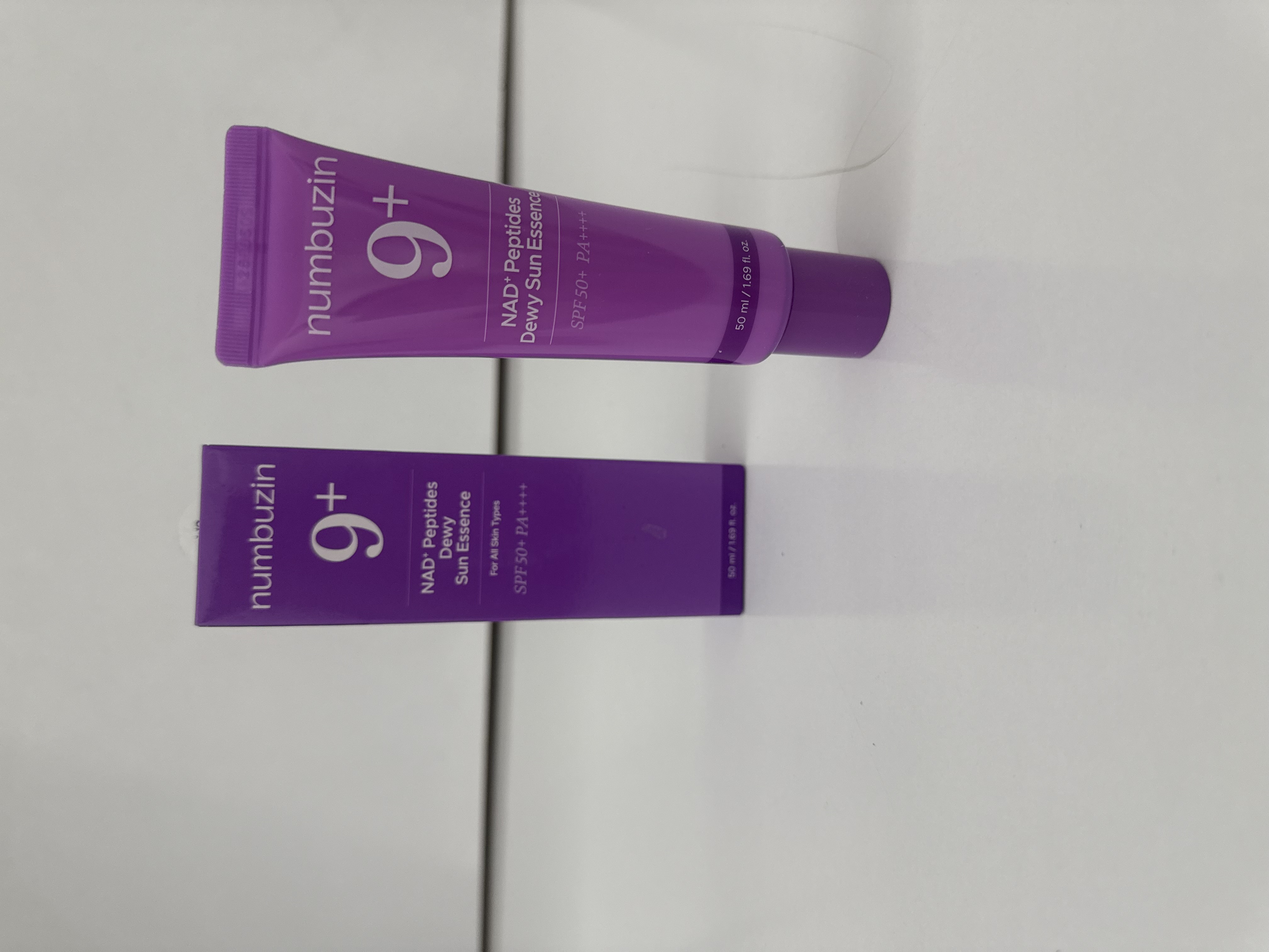 ضد آفتاب ضد چروک و درخشان کننده نامبوزین شماره ۹ Numbuzin SPF50